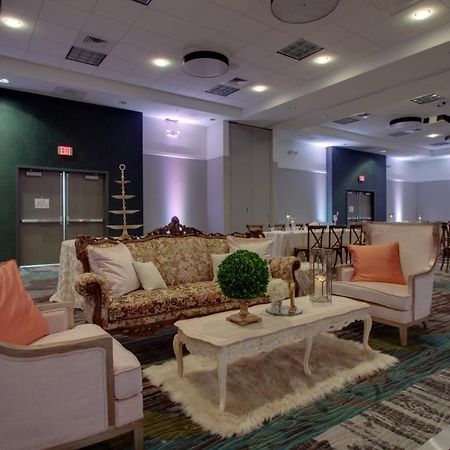 Holiday Inn & Suites Peoria At Grand Prairie By Ihg Экстерьер фото