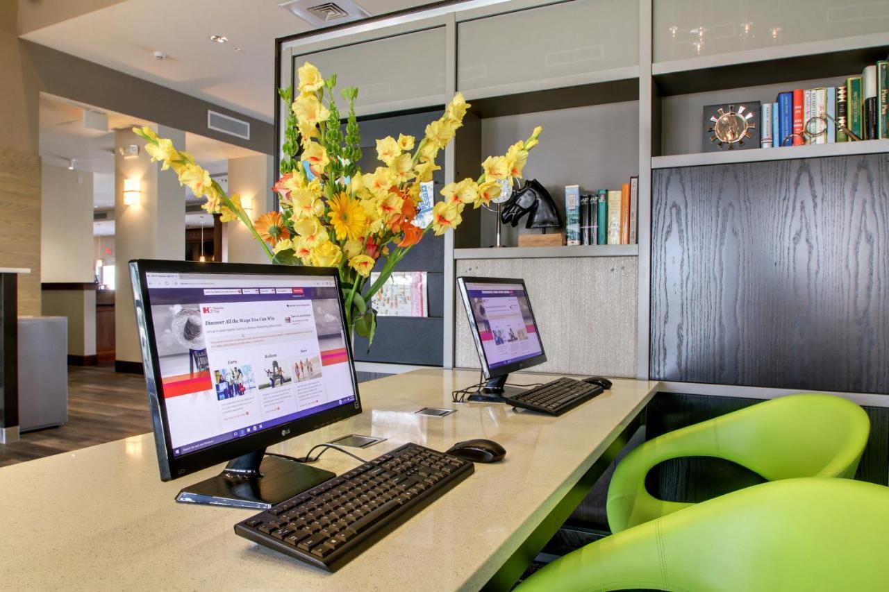 Holiday Inn & Suites Peoria At Grand Prairie By Ihg Экстерьер фото